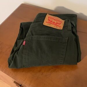 Straight Leg Dark Green Levi’s